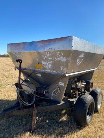 Tyler Stainless Steel, Pull-Type 4 Ton Bulk Spreader