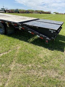 2018 PJ Gooseneck, 102" x 40' Flat-Bed Trailer