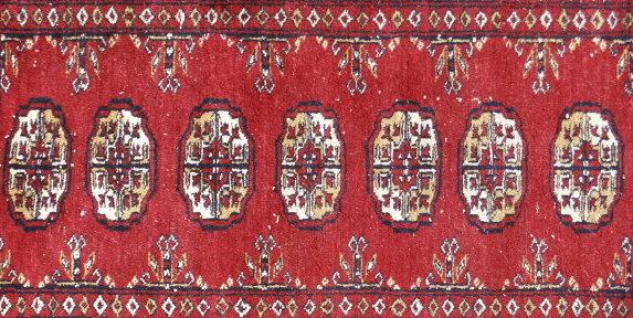 Persian Repeat-Medallion Style Woolen Rug