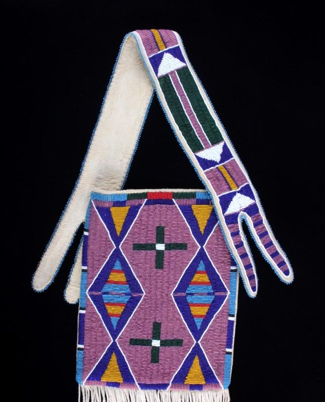 Excellent Sioux Beaded Flat Bag