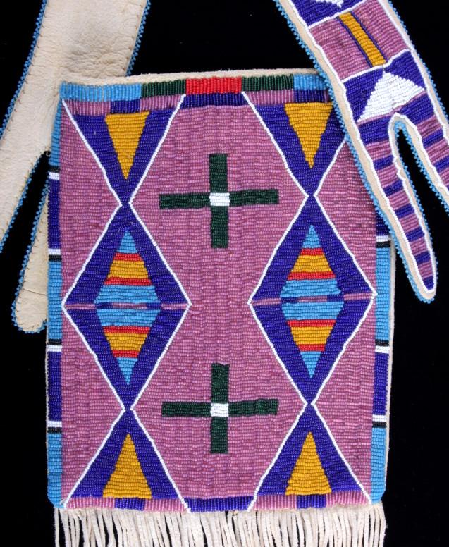 Excellent Sioux Beaded Flat Bag