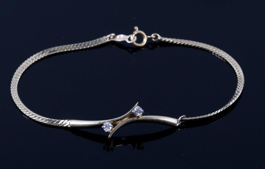 14K Gold & Diamond Herringbone Bracelet