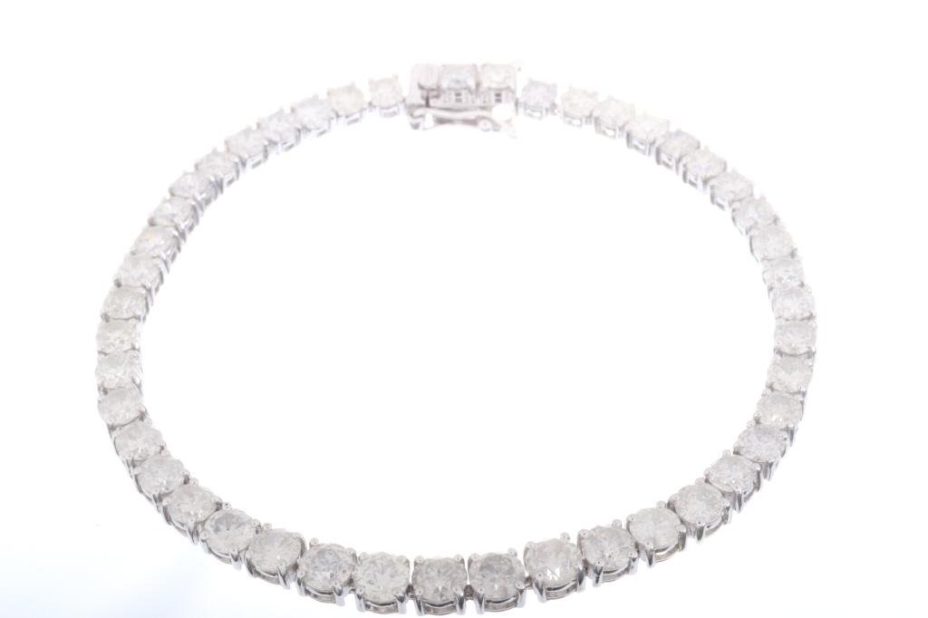 CLASSIC 12.10 ct. Diamond 14K White Gold Bracelet