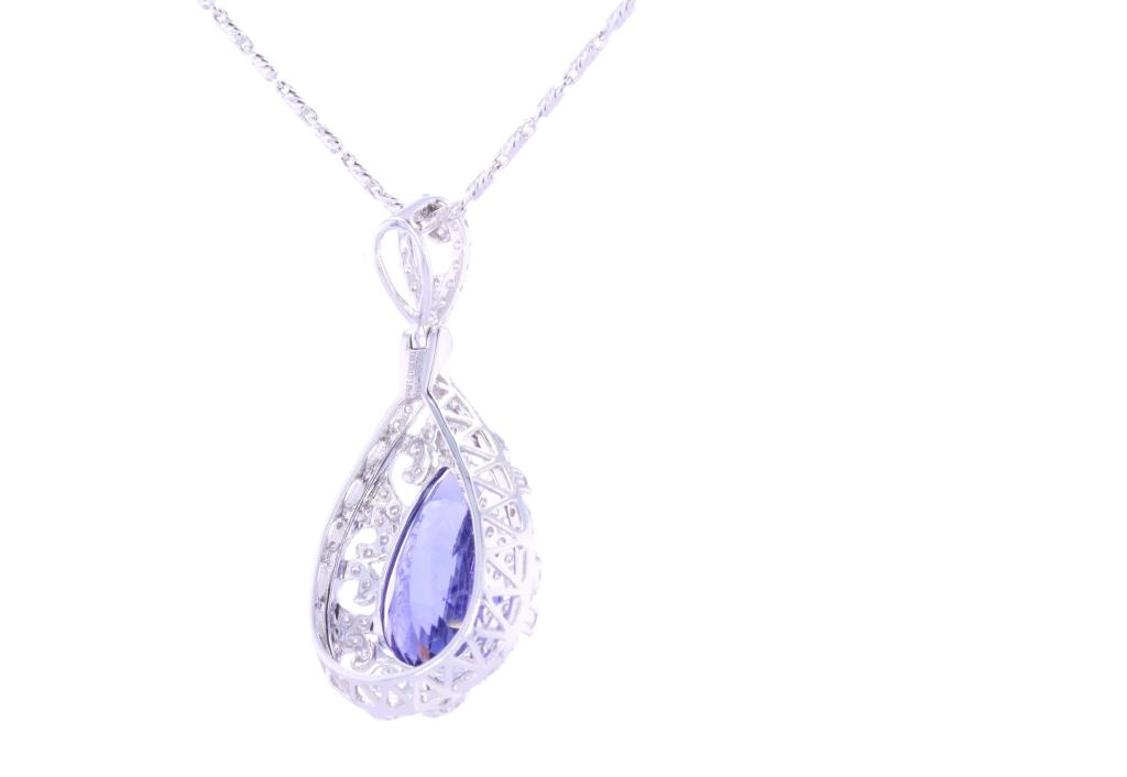 8.30ct Tanzanite Diamond 18kt White Gold Necklace