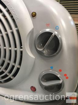 2 portable heaters - DeLonghi oscillating and misc.