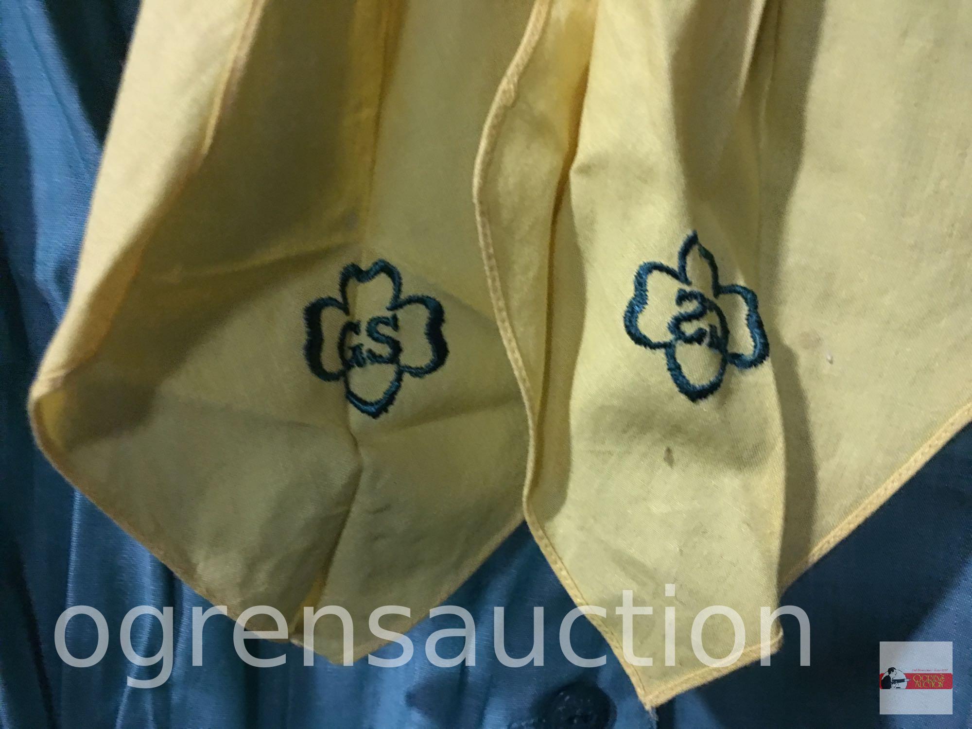 Girl Scouts - Vintage official uniform w/ scarf and misc. pins