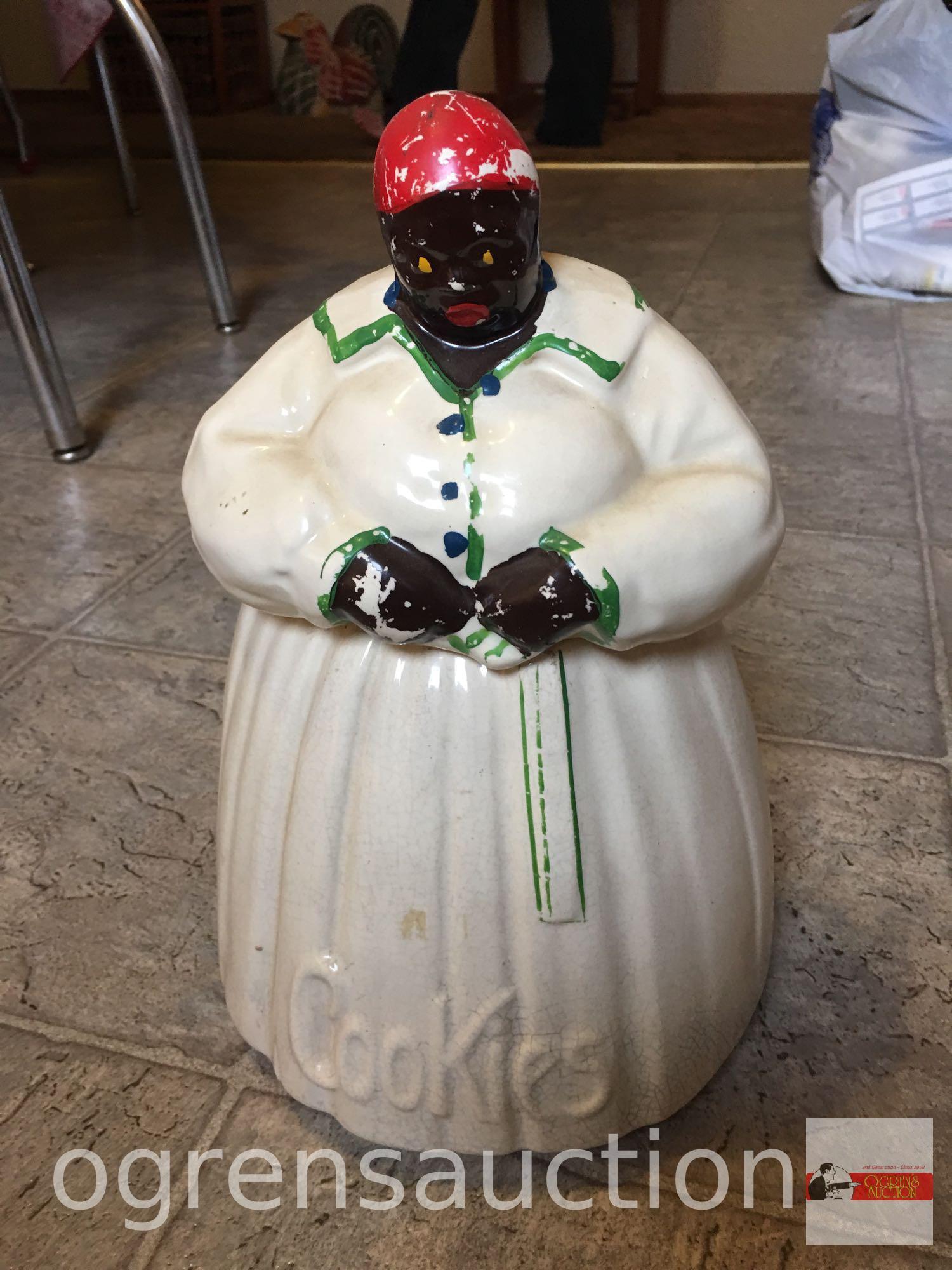 Cookie Jar - McCoy Mammie Black Americana, chip on bottom, 11.5"hx8"w