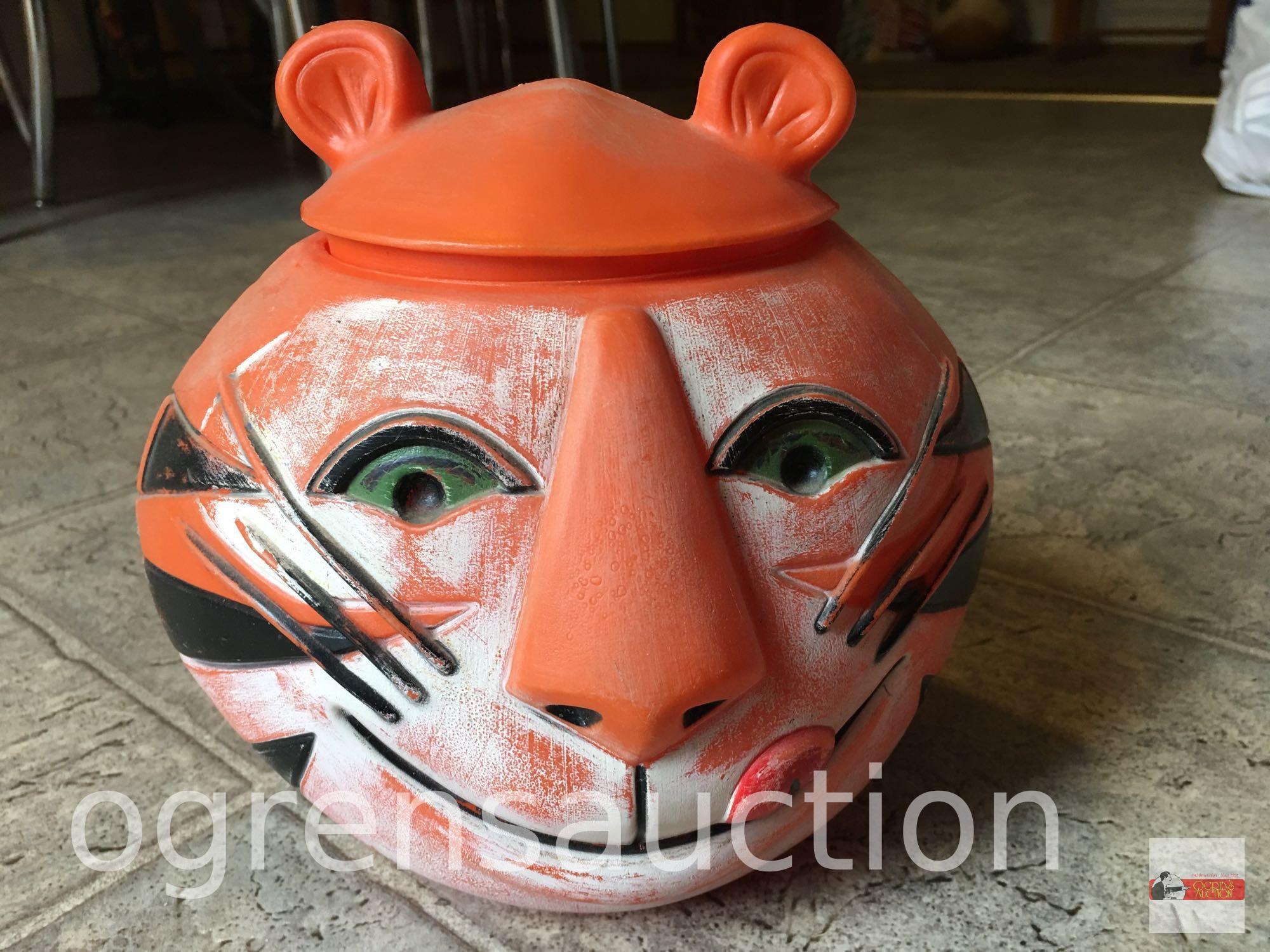 Cookie Jar - 1968 Plastic Tony the Tiger, vintage Kellogg's cookie jar, 7.5"hx8.5"w