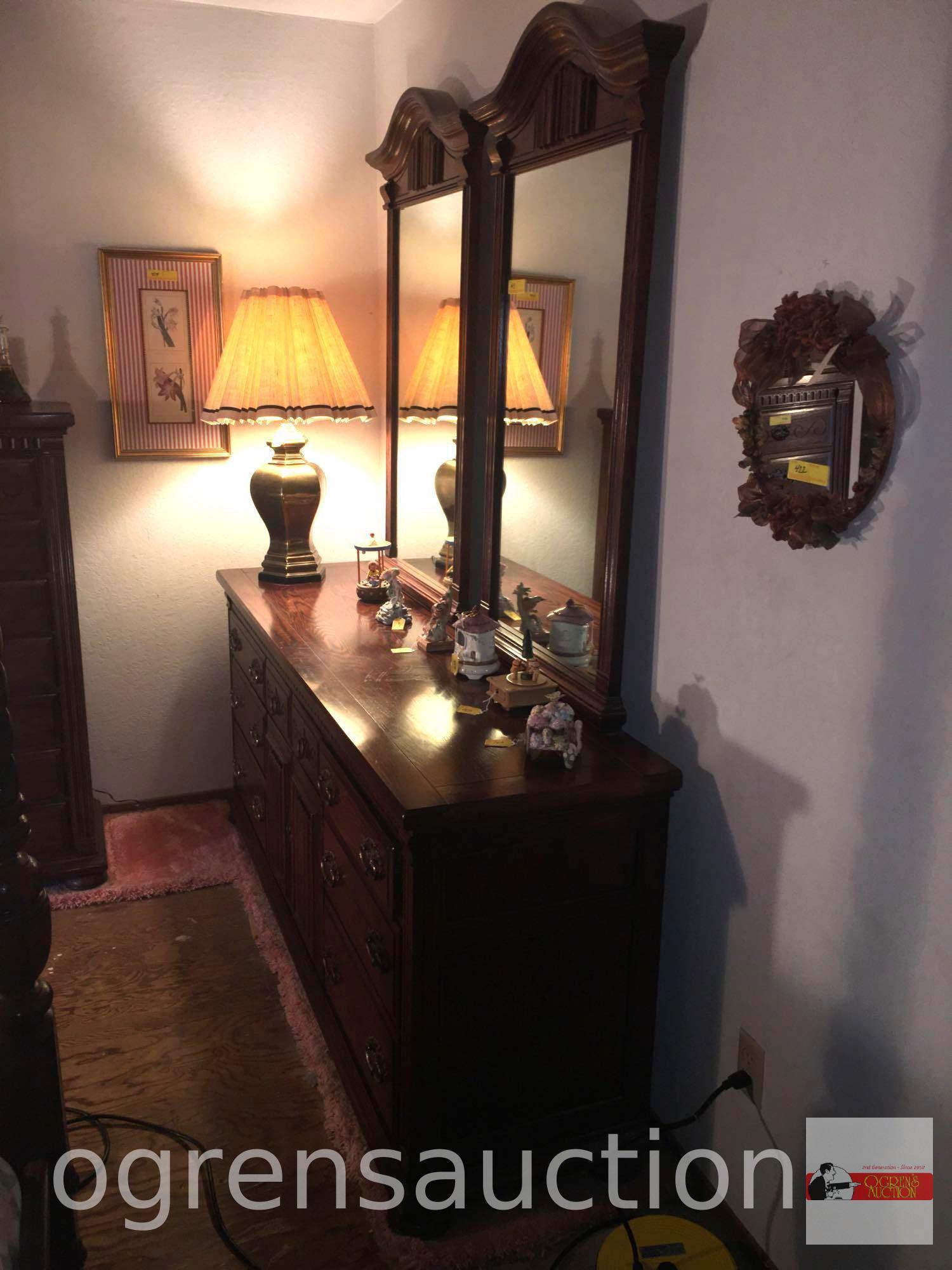 Furniture - Triple dresser, Ethan Allen, dark oak, double mirrors, 9 drawer, bun feet, 74"w