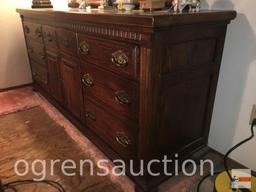 Furniture - Triple dresser, Ethan Allen, dark oak, double mirrors, 9 drawer, bun feet, 74"w