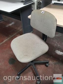 Office - Chair, 5 star base, armed, upholstered adjustable chair, gray