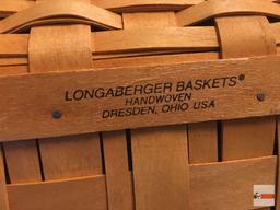 Longaberger Baskets - Handwoven, Dresden, Ohio, USA 1998 Hospitality basket w/liner & insert