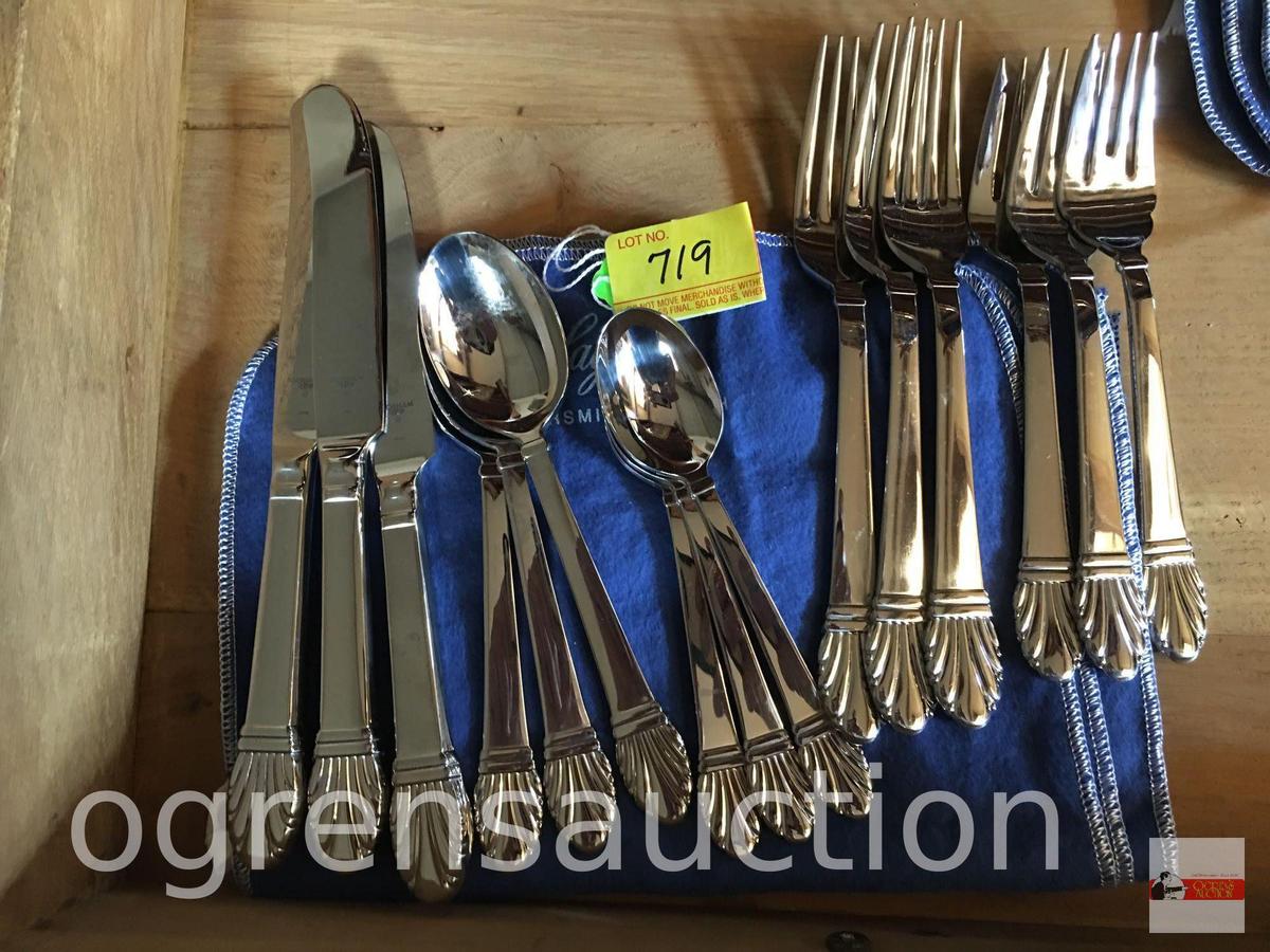 Flatware - Gorham stainless 18/8 - 15pc. - 3-5pc. place settings