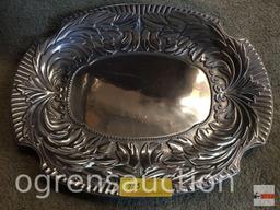 Tray - Wilton metal ornate oval serving tray, 19.5"wx15.5"w