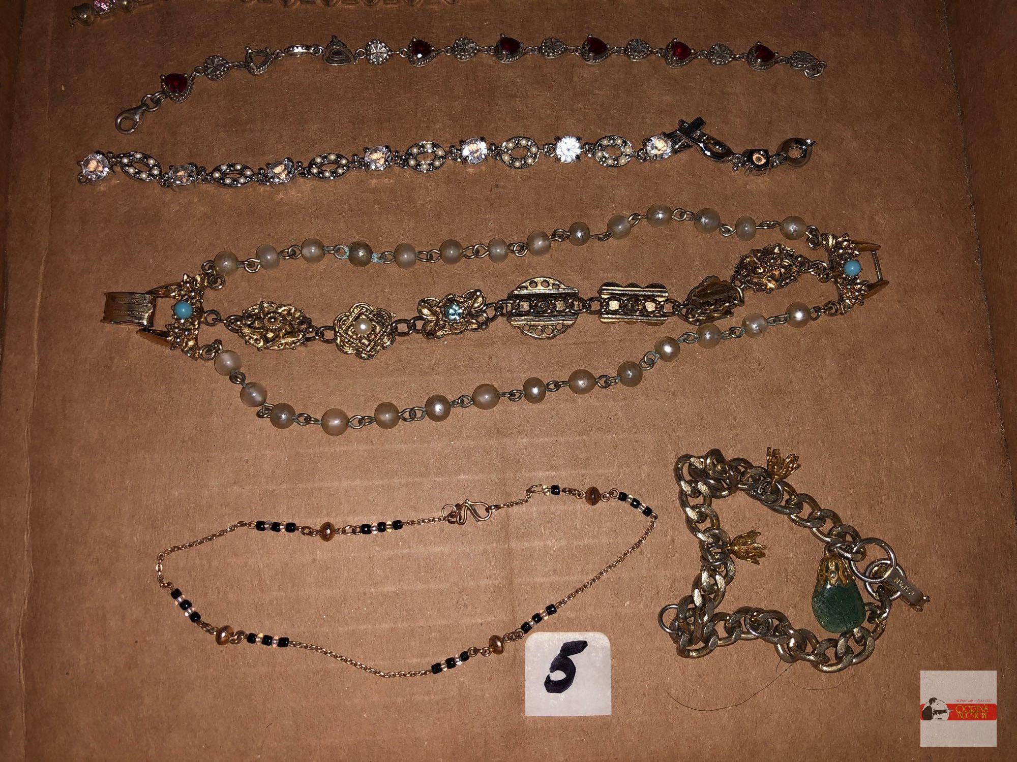 Jewelry - necklaces, 8
