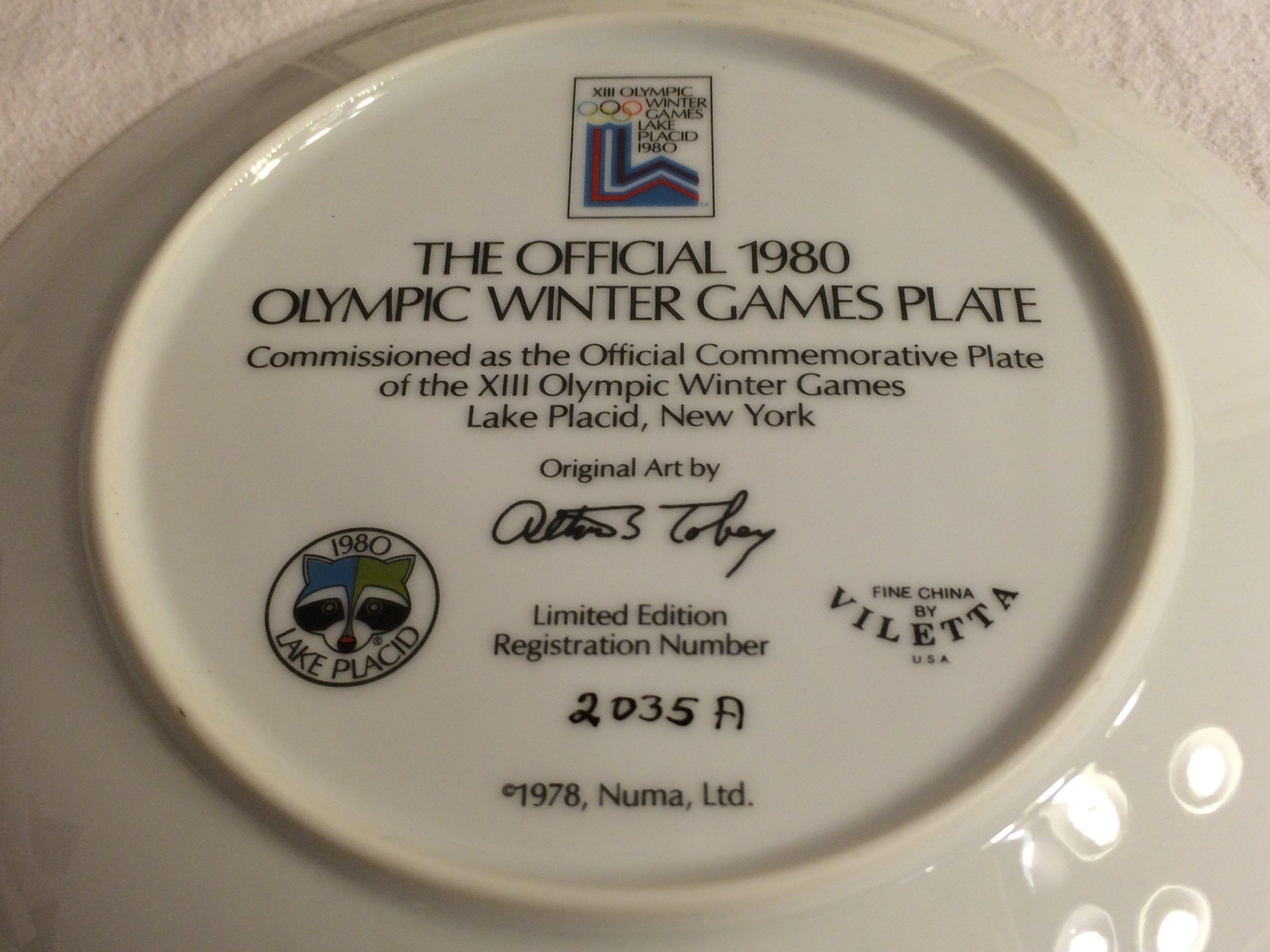 Collector Vintage 1980 Porcelain Plate The Official 1980 Olympic Winter Games Plate Size:8.5"Roun