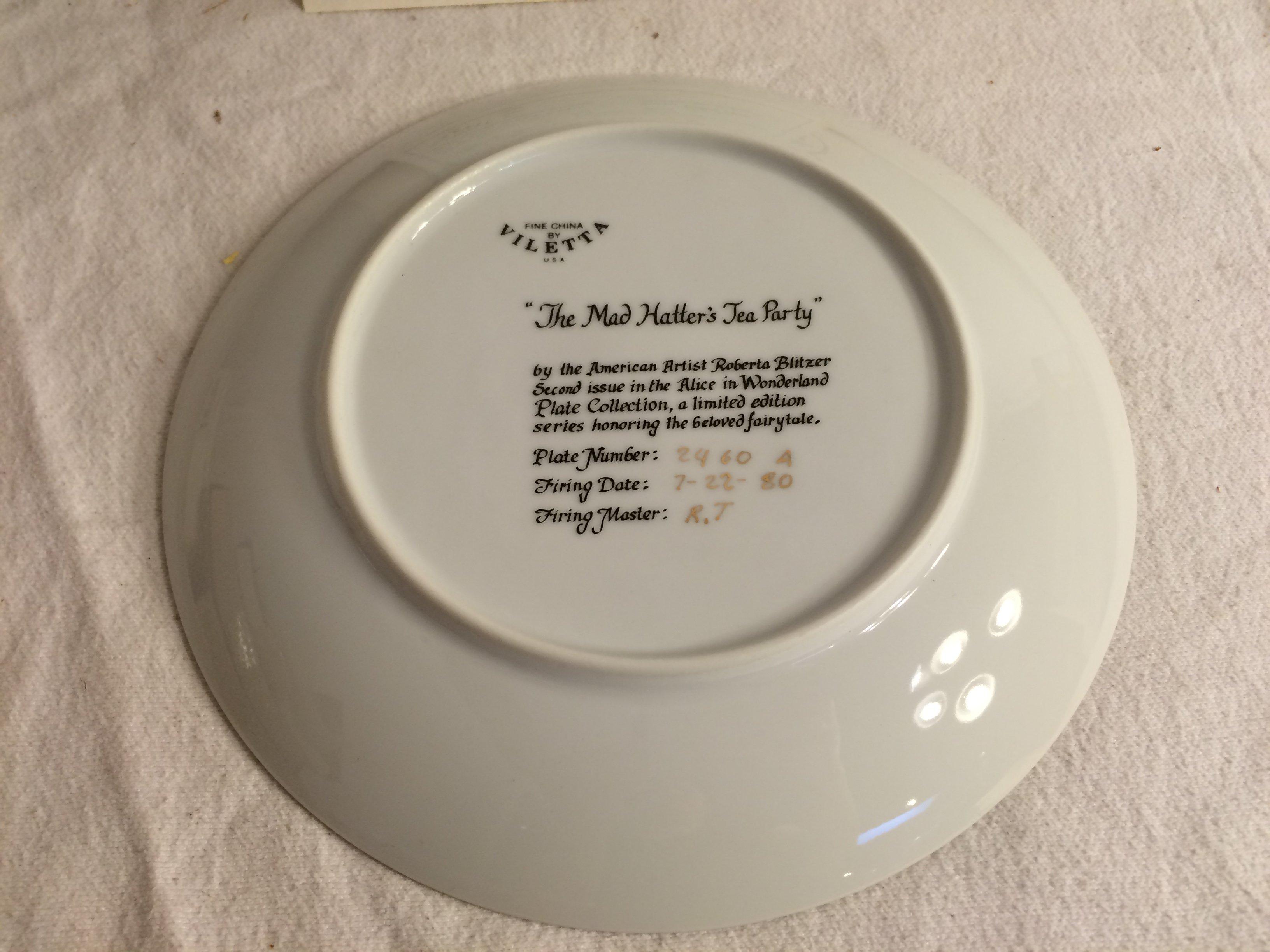 Collector Vintage Porcelain Plate "The Mad Hatter's Tea Party" No.2460A Size:8.5" Round W/COA