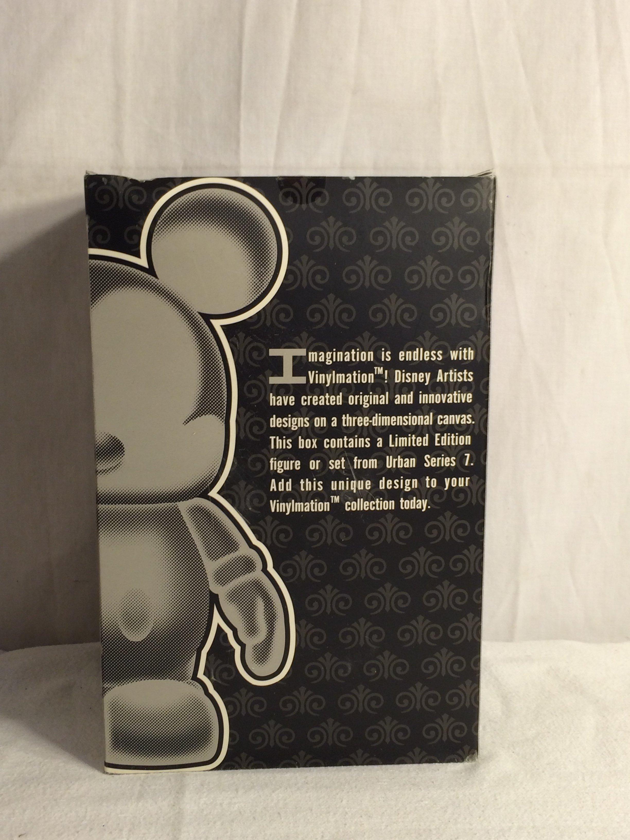 Collector Disney Vinylmation Urban #7 9"Vinyl Figure 6.3/4"W by 10.5" T box Size