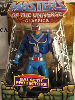 Collector NIP 2010 Mattel Masters Of The Universe Classics Icarius 8" T by 5.5"W box Size