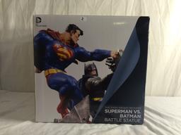 New DC, Collectibles Batman The Dark Knight Returns "Superman VS. Batman Battle Statue 14"x14" Box
