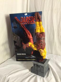 New Marvel Collectibles Daredevil the man without fear Cold-Cast Porcelain Statue  Hard Hero 17.5"B