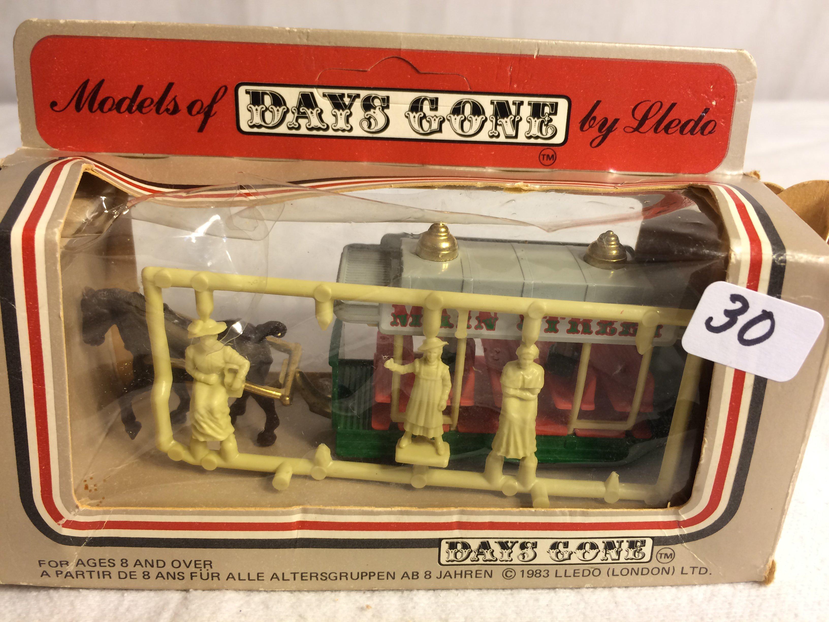 Collector NIP Vintage 1983 Lledo Models of Days Gone No.1  5.5" Width 2.3/4" Tall Box Size