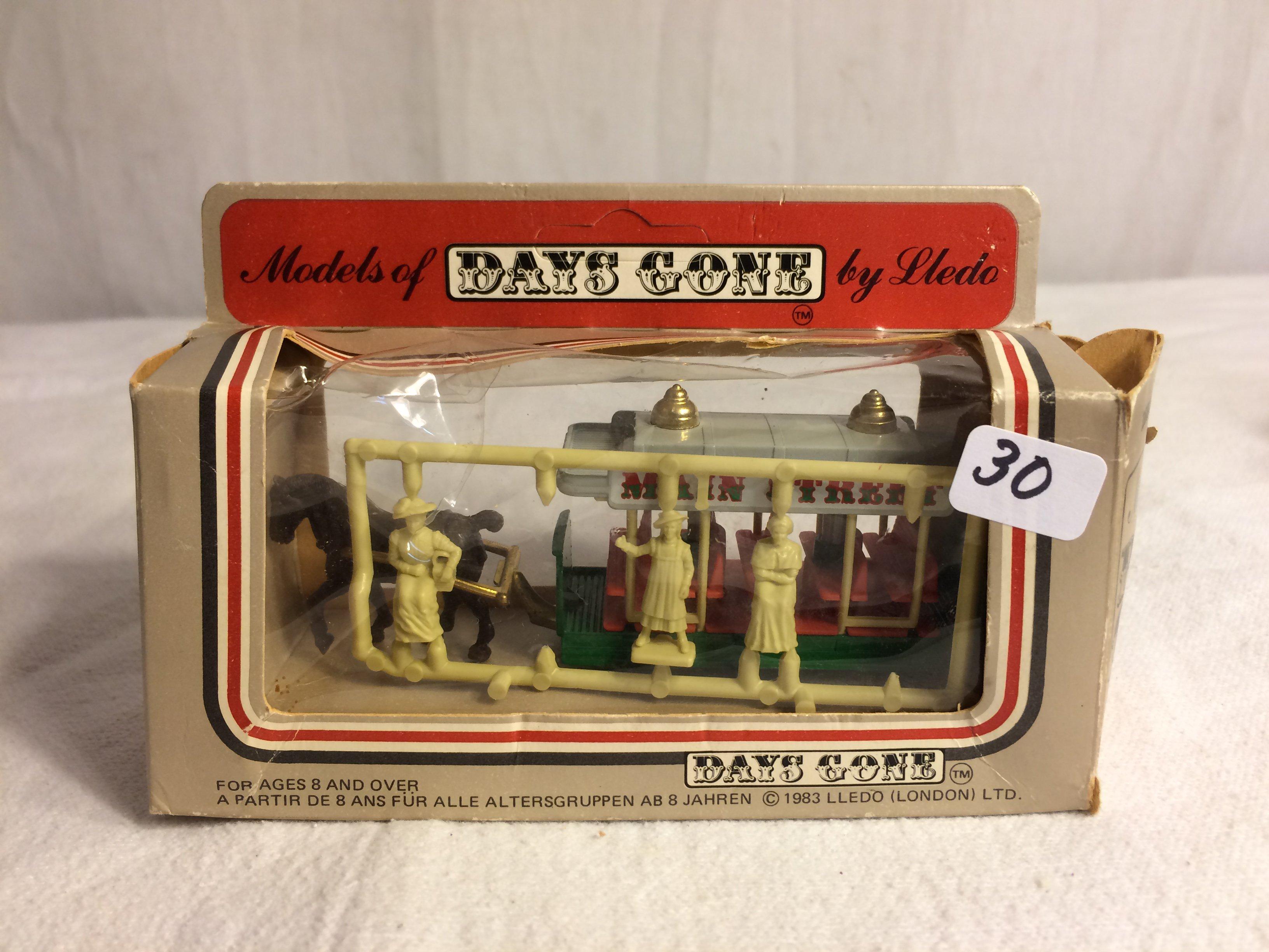 Collector NIP Vintage 1983 Lledo Models of Days Gone No.1  5.5" Width 2.3/4" Tall Box Size
