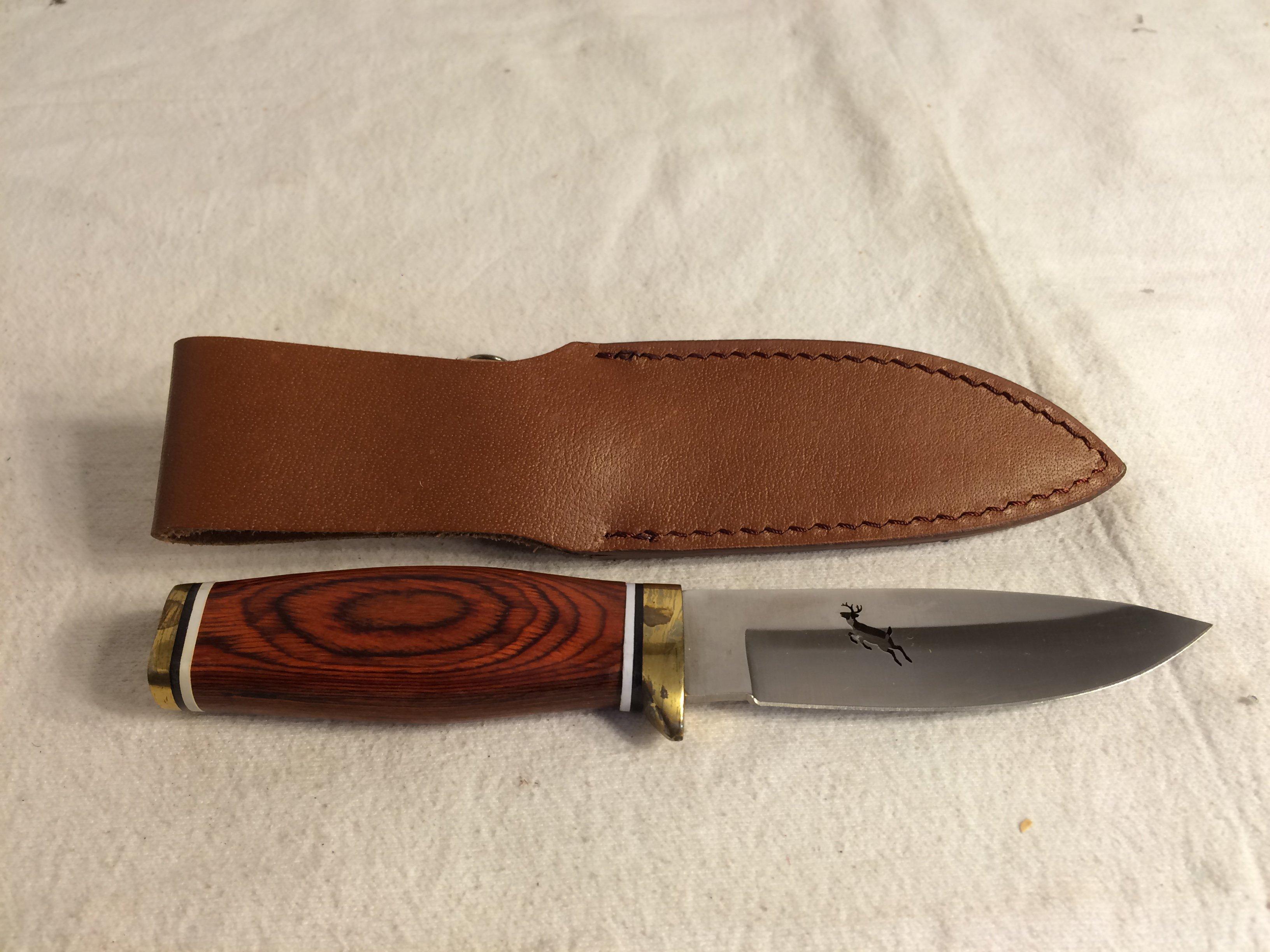 Collector Frost Cutlery Deer Design Wood Handle Hunting Knife Size:8.5/8" Overall Length Knife