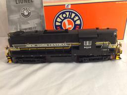 Collector Vintage Lionel Electric Trains "RS-11 NYC Command 6-18598 Box Size:17.5/8" by 6.3/4"
