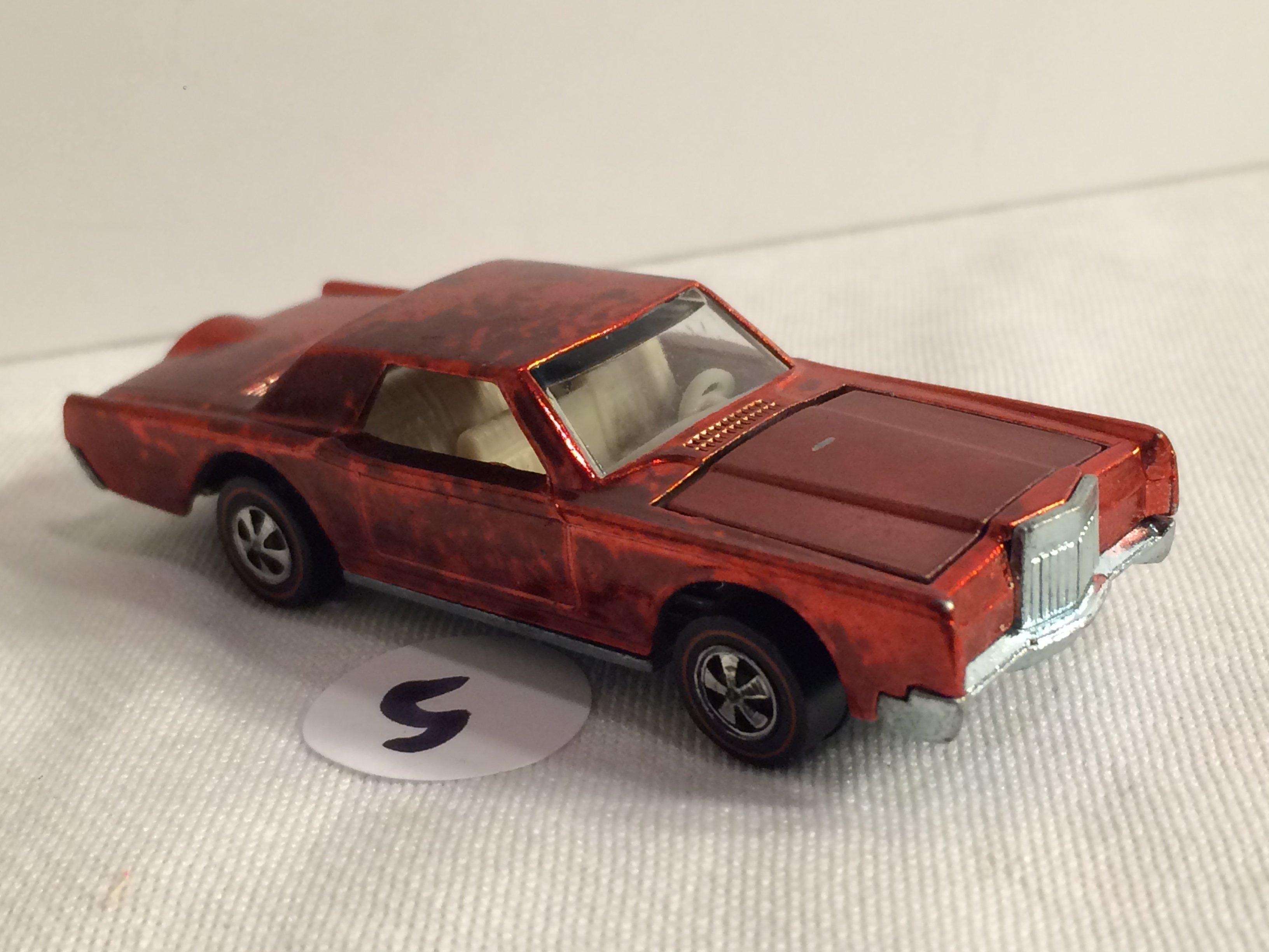 Collector 1968 Vintage Hot wheels Redline Wheels Red Custom Contenintal Mark III 1/64 Scale Car