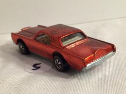 Collector 1968 Vintage Hot wheels Redline Wheels Red Custom Contenintal Mark III 1/64 Scale Car