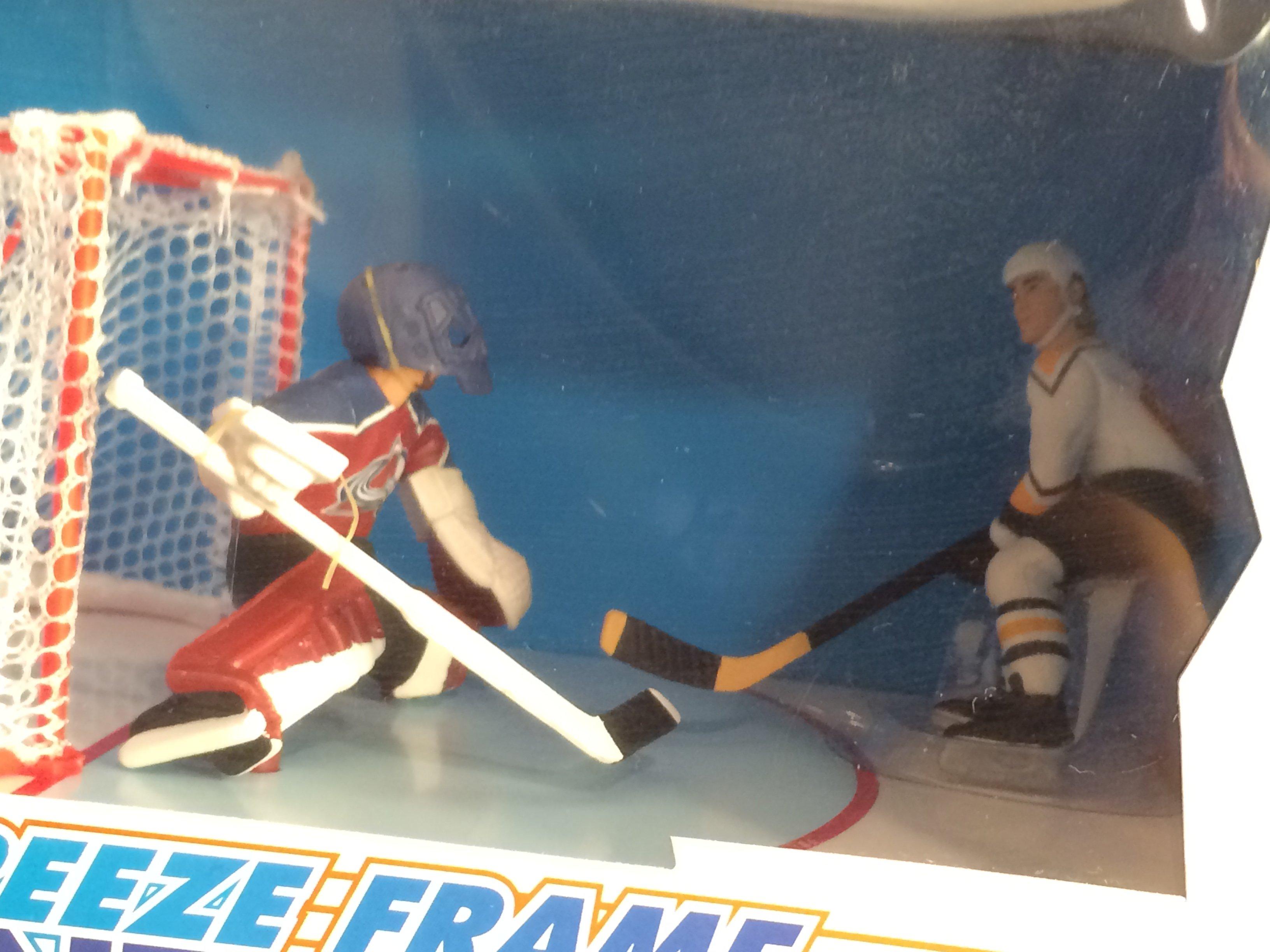 Collector NIP Starting Lineup Freeze Frame One On One Hockey Players Roy & Jagr 10" by 6.5"