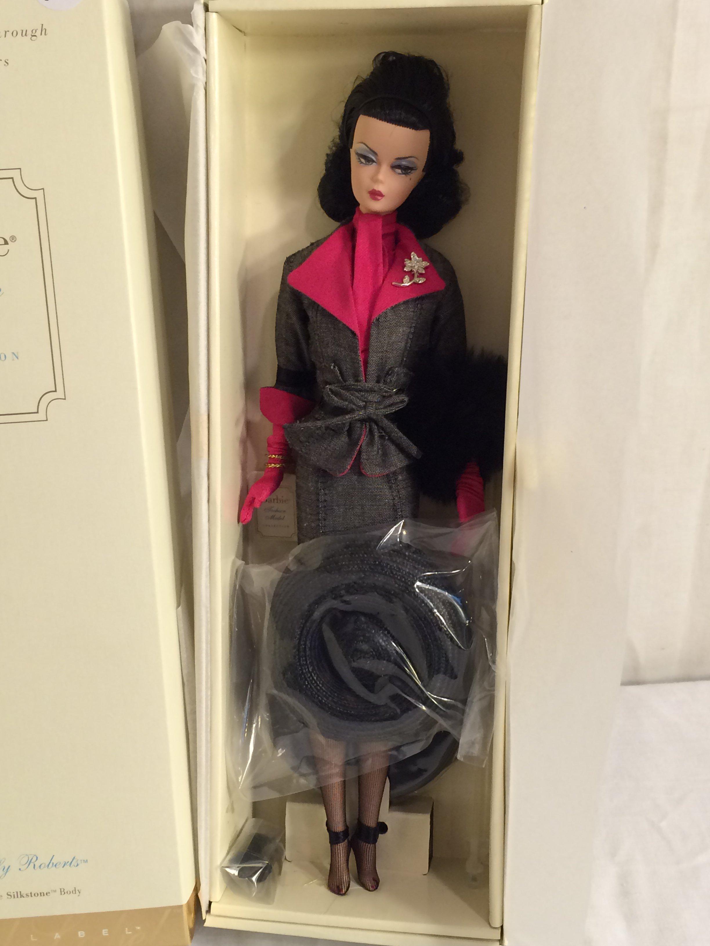 NIB Barbie Genuine Silkstone Body Fashion Model Gold Label Collection "Muffy Roberts" 13.5" Tbox