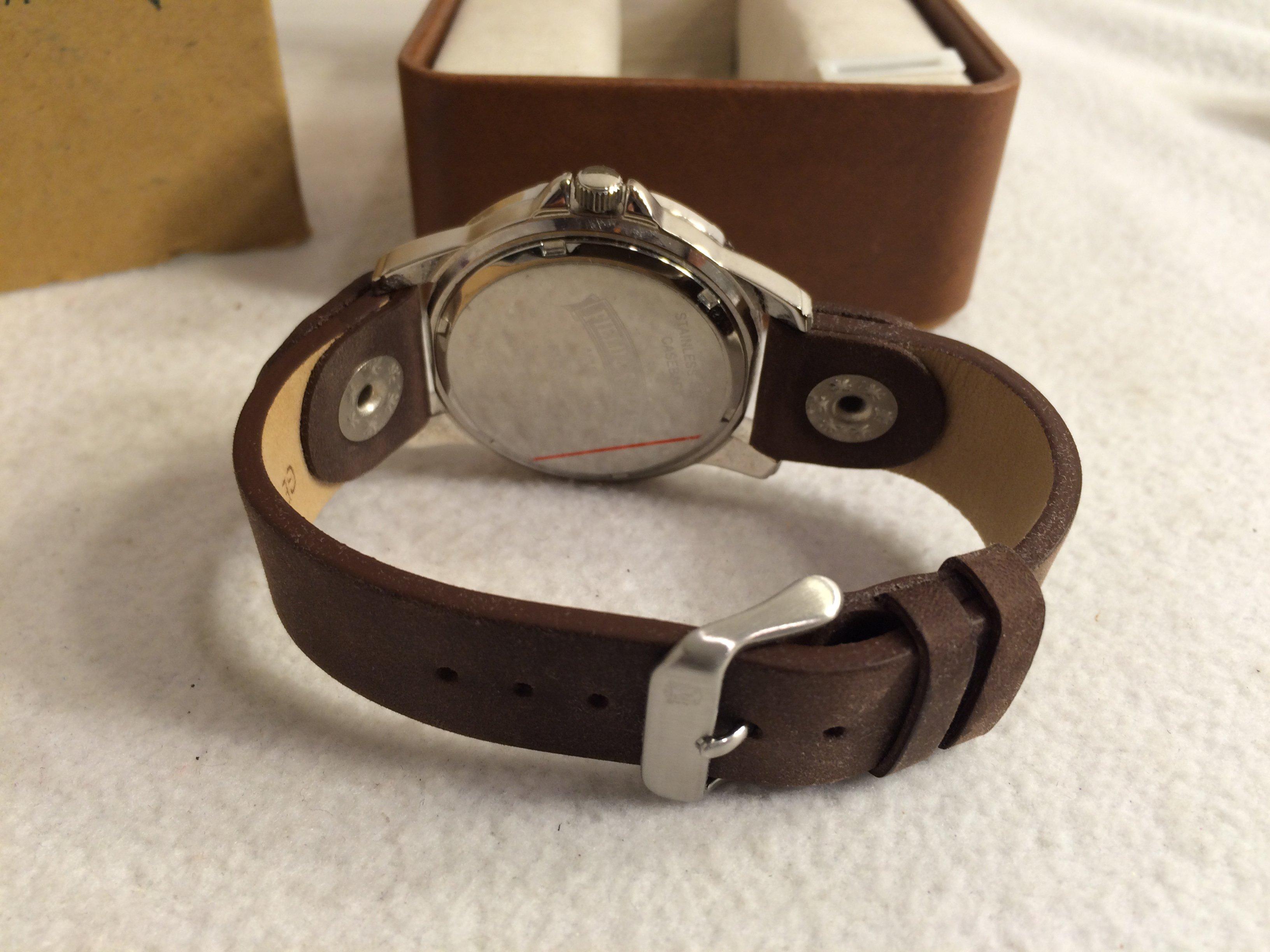 Collector New Field Stream F175GWSDB 5ATM Water Resistant Brown Leather Wristband