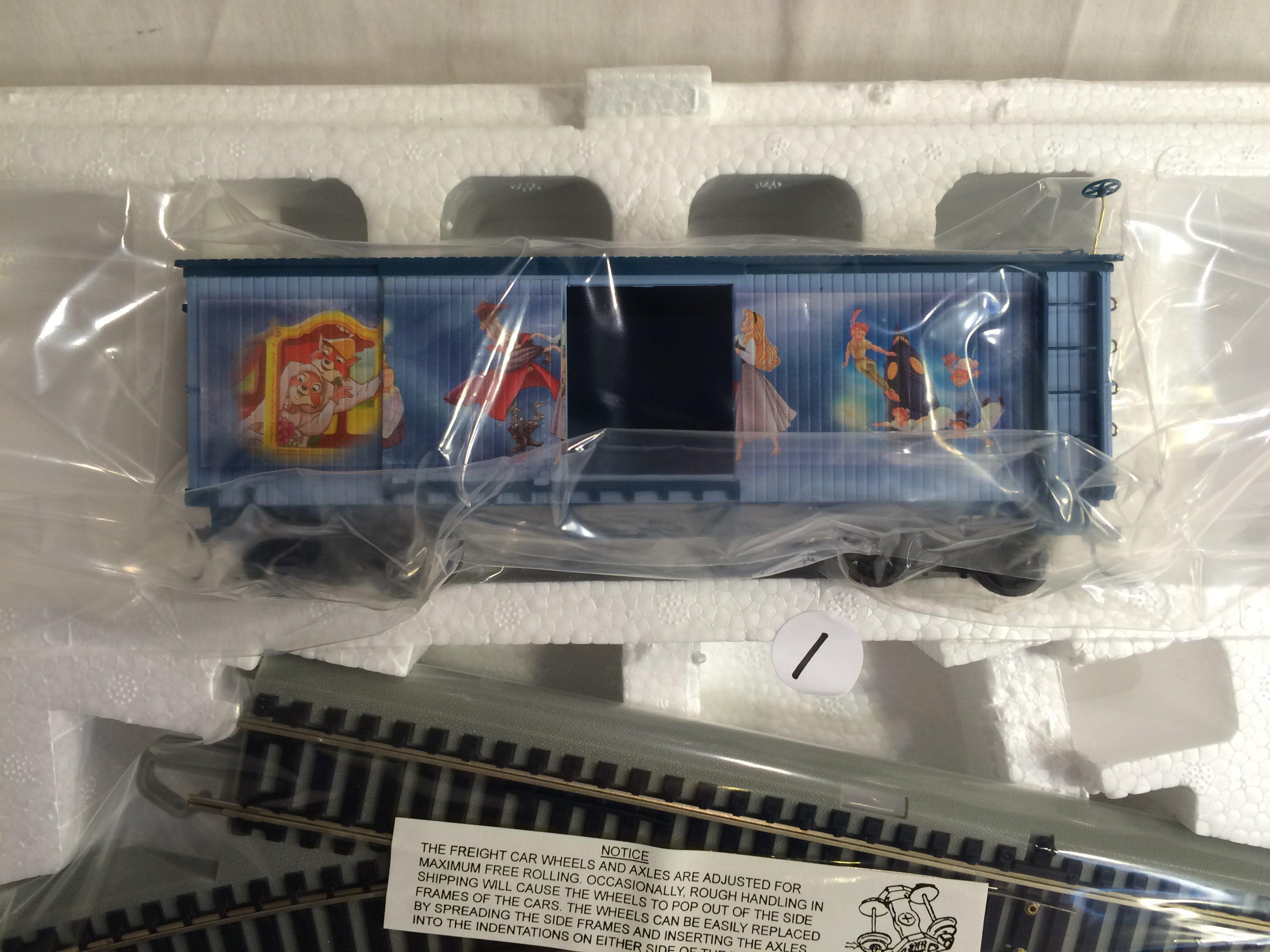 Collector New Hawthorne Village Train "Dumbo's Box Car" W/COA Size:14"by 11" By 4.1/2"Tall