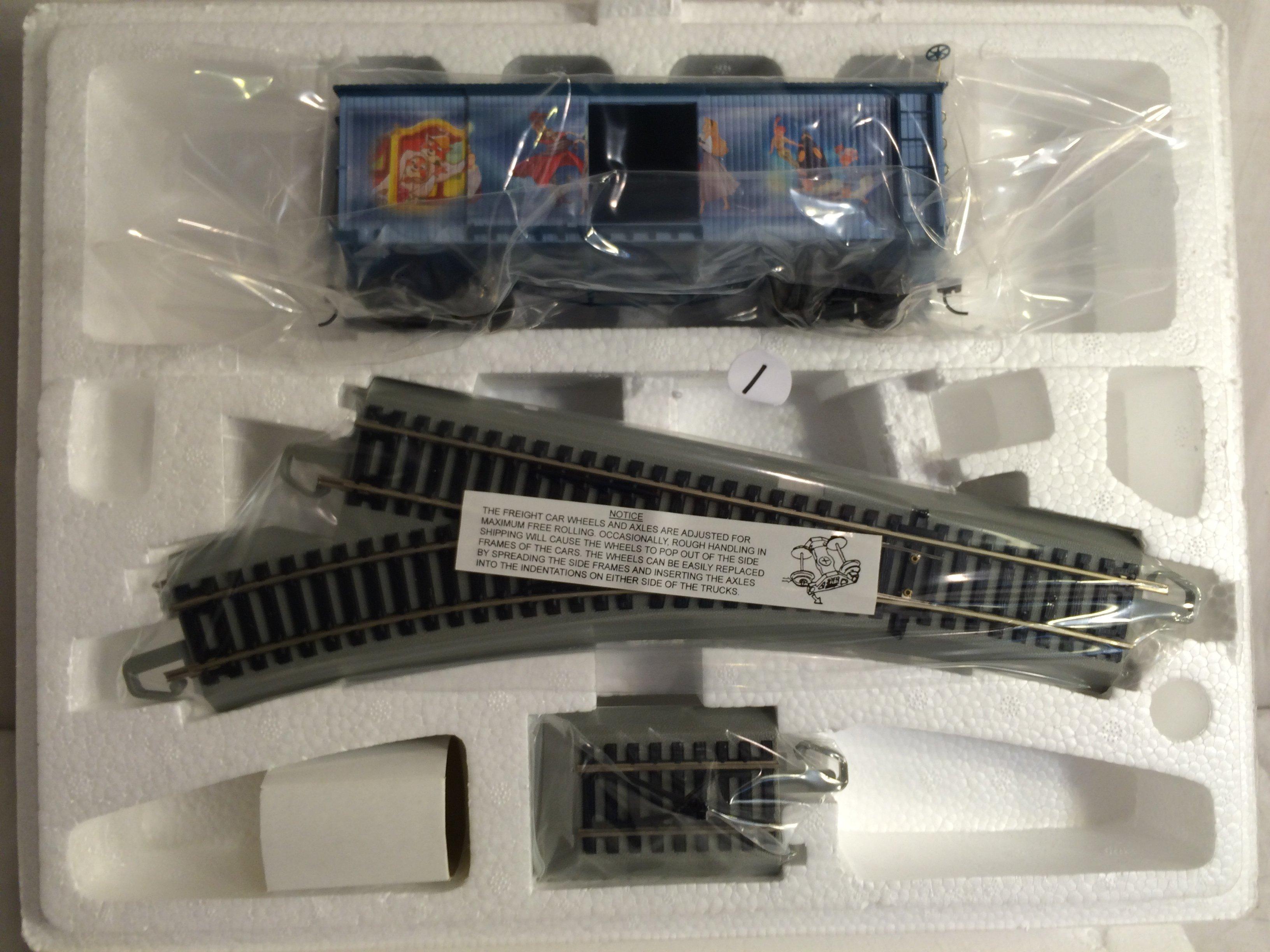 Collector New Hawthorne Village Train "Dumbo's Box Car" W/COA Size:14"by 11" By 4.1/2"Tall