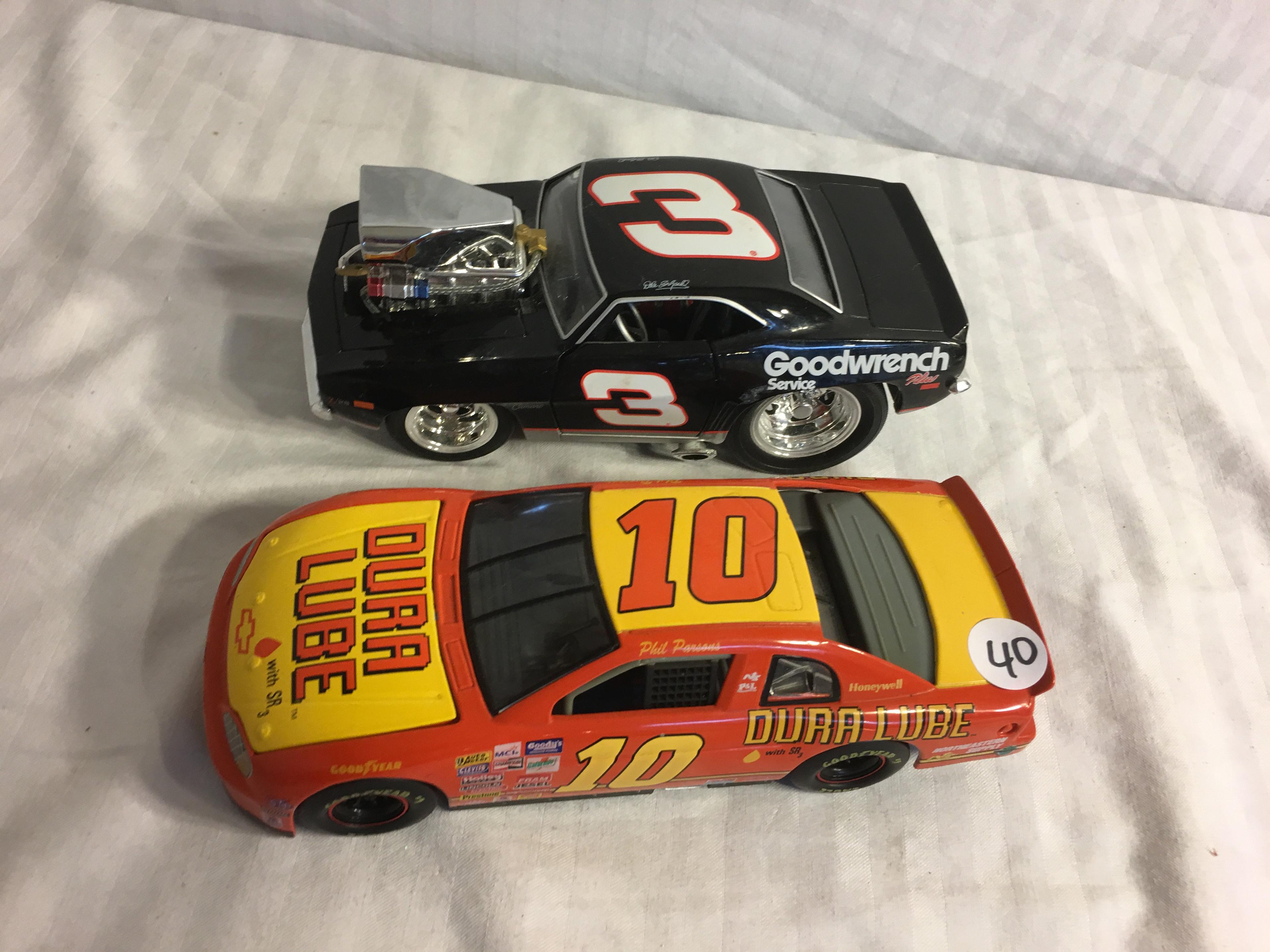 Lot of 2 Pieces Collector Loose Nascar Assorted Cars 1:24 Scale Die-Cast Metal had Minor Damg