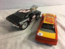 Lot of 2 Pieces Collector Loose Nascar Assorted Cars 1:24 Scale Die-Cast Metal had Minor Damg