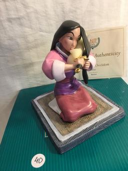 Collector Classics Walt Disney Collection "Honorable Decision Mulan Figurine Box Size:9x9.5"