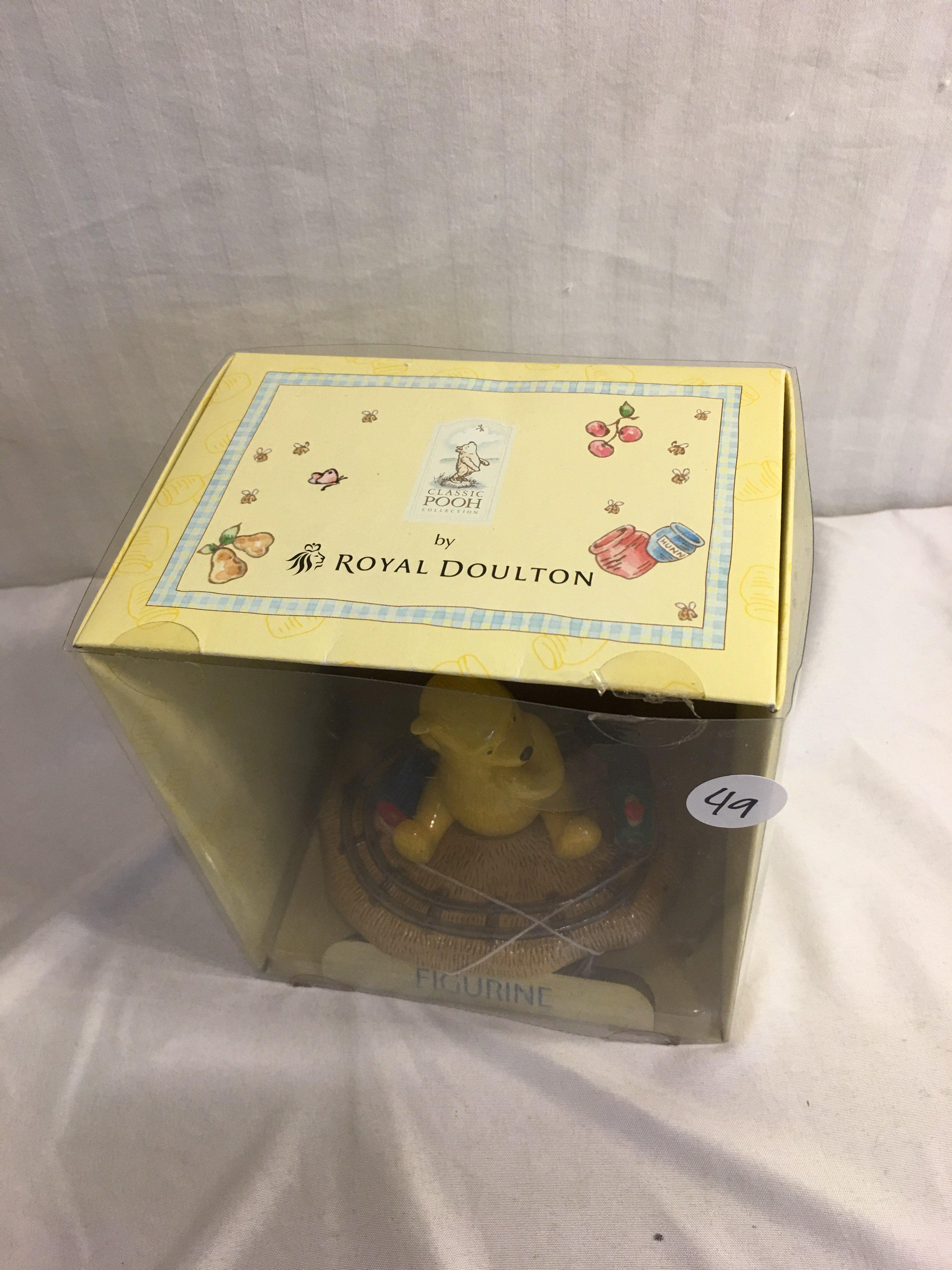 Collector Classic Pooh By Royal Doulton Winnie-The-Pooh Figurine Collection 6"Tall