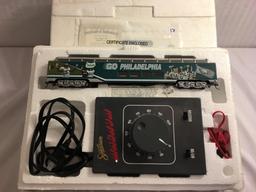 Collector Hawthorne Village Bachmann Fly Eagles Fly Dome Ho Gauge Train Set Box: 14"x10"