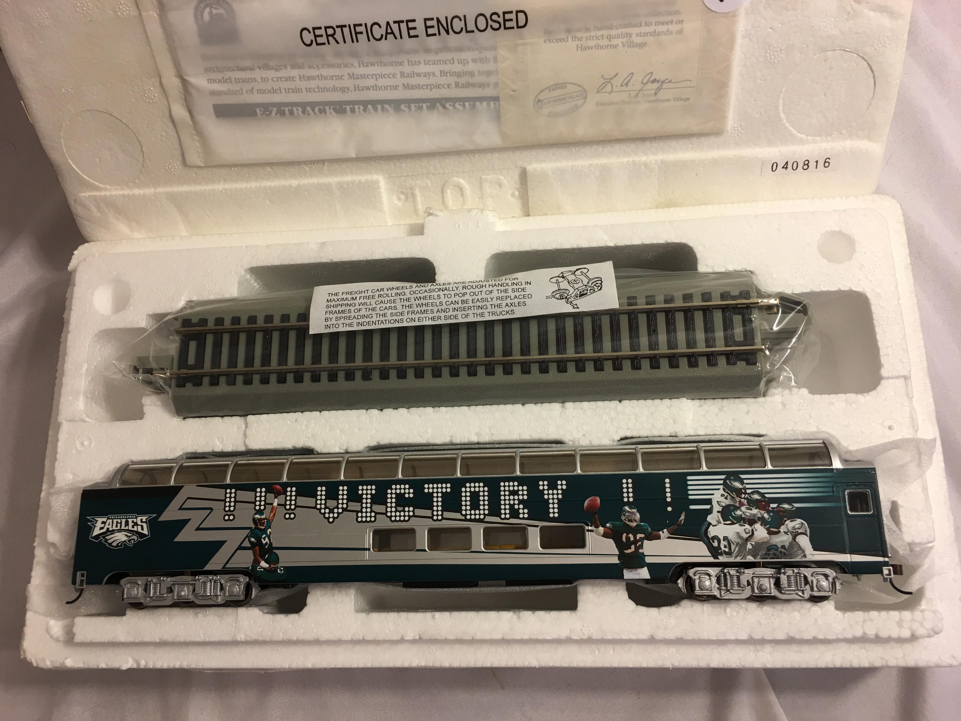 Collector Hawthorne Village Bachmann Eagles Victory Dome Car Ho Gauge Train Set Box: 14"x7"