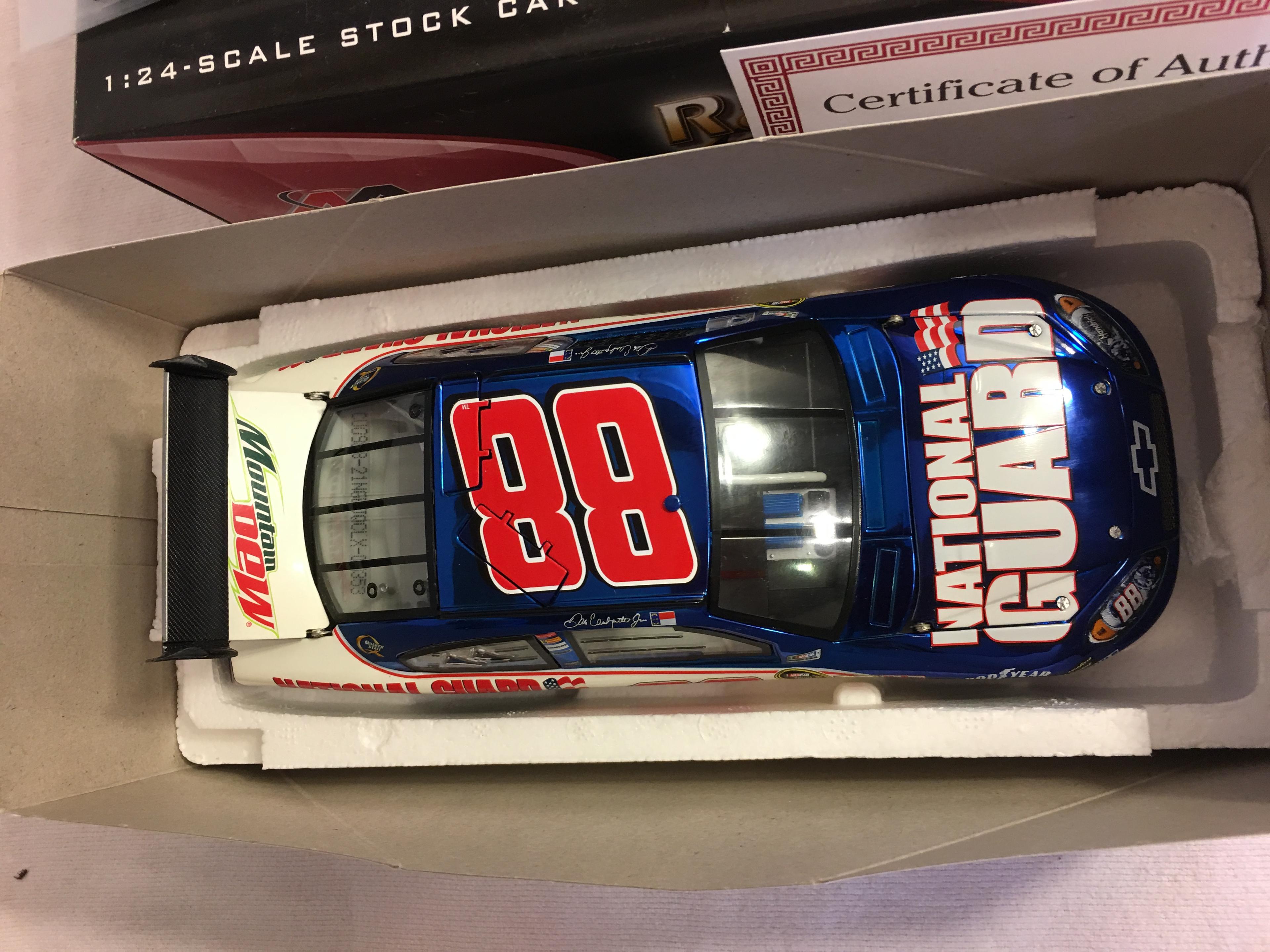 NIP Collector Action Racing Dale Earnhardt Jr. #88 National guard 2009 Impala Die Cast Car 1:24 Scal