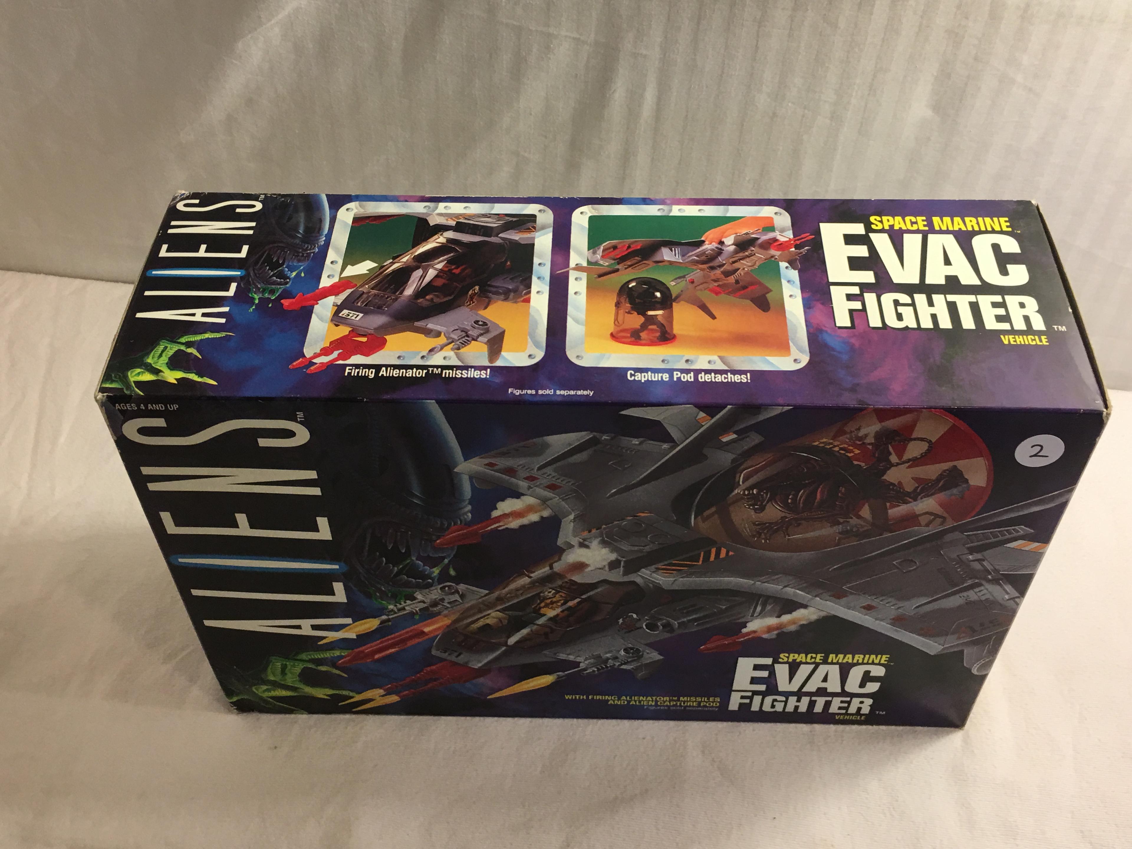 Collector Kenner Aliens Space Marine Evac Fighter Vehicle Box: 10"x16"