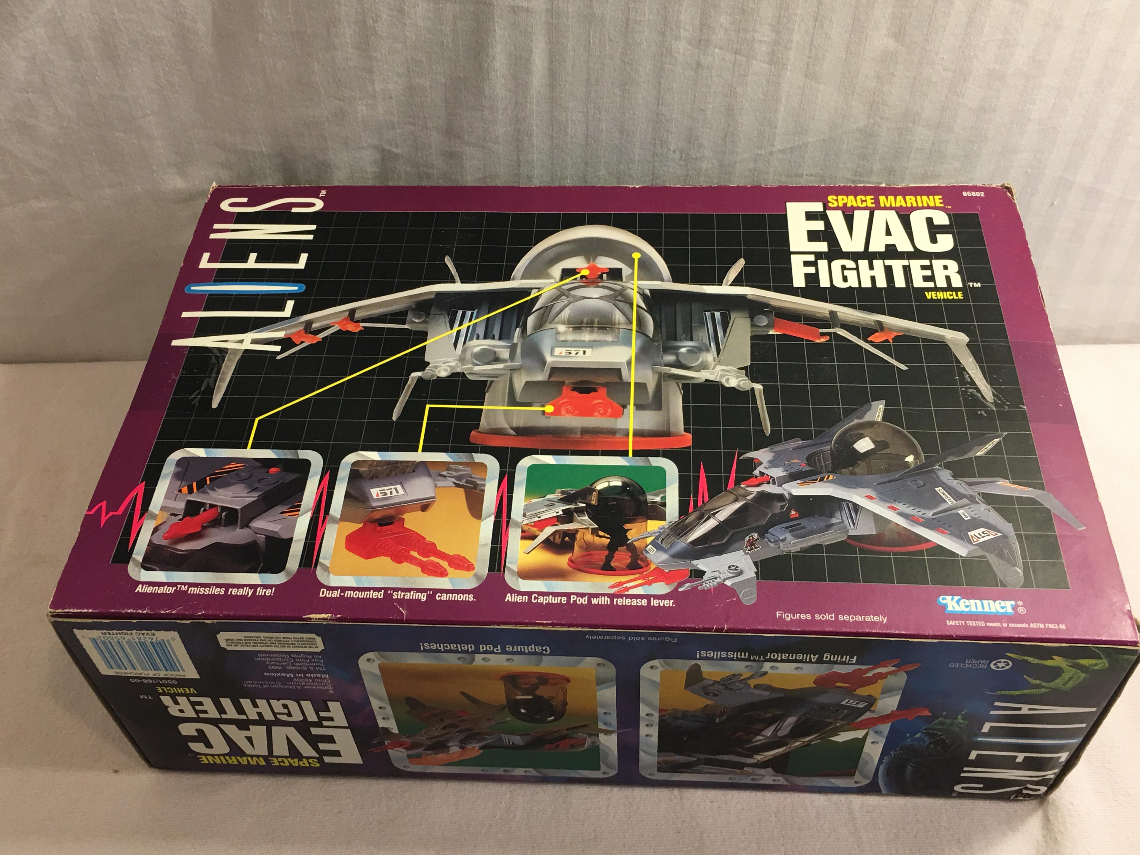 Collector Kenner Aliens Space Marine Evac Fighter Vehicle Box: 10"x16"