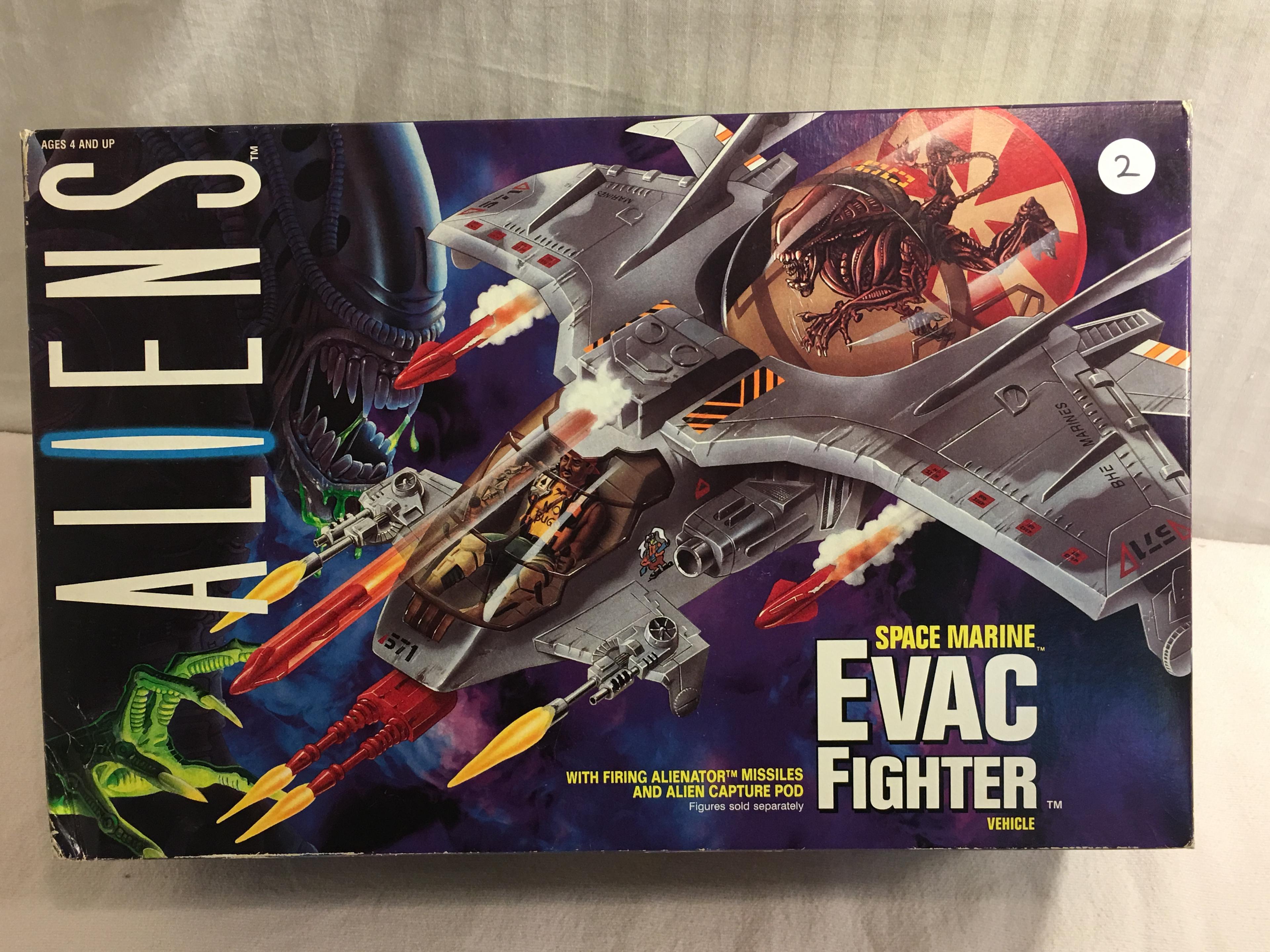 Collector Kenner Aliens Space Marine Evac Fighter Vehicle Box: 10"x16"