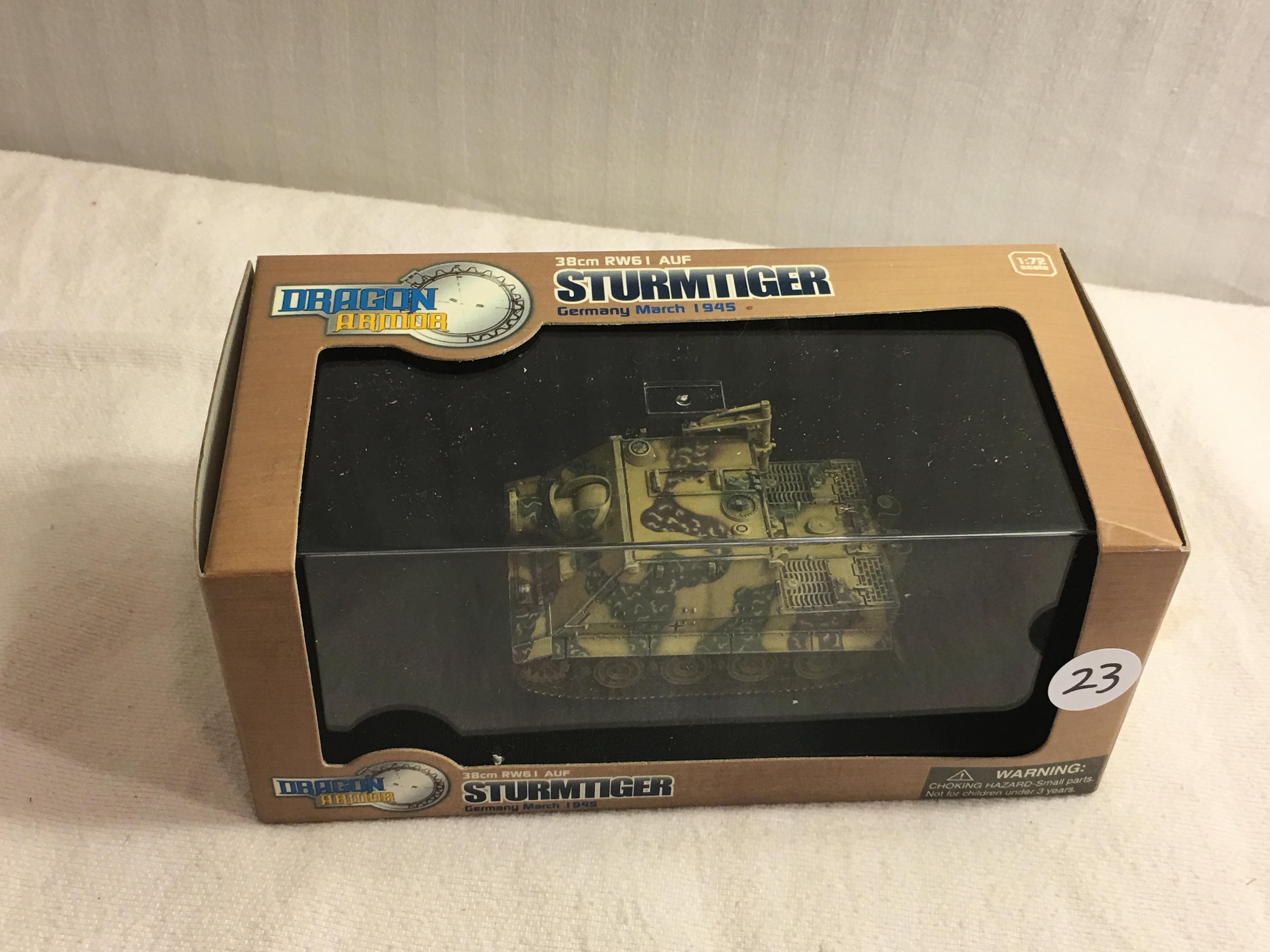 Collector NIP Dragon Armor Sturmtiger Germany Tank 1:72 Scale