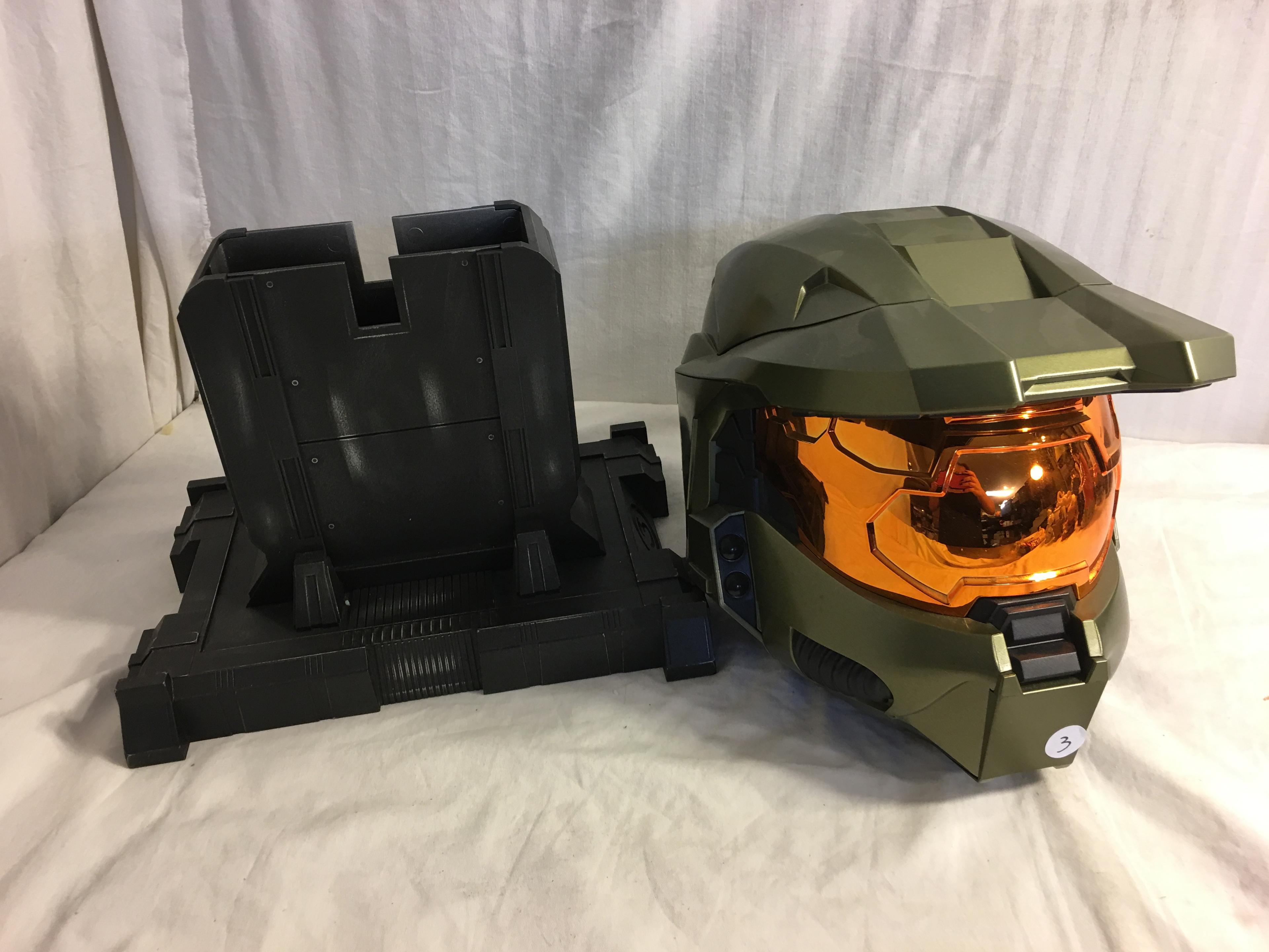 Collector Halo 3 Legendary Edition Master Chief Helmet  No Game Size: 11" by 11"