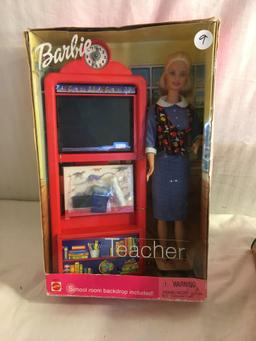 Collector Barbie Mattel Teacher School Room Backrop Doll 13.5"Tall Box