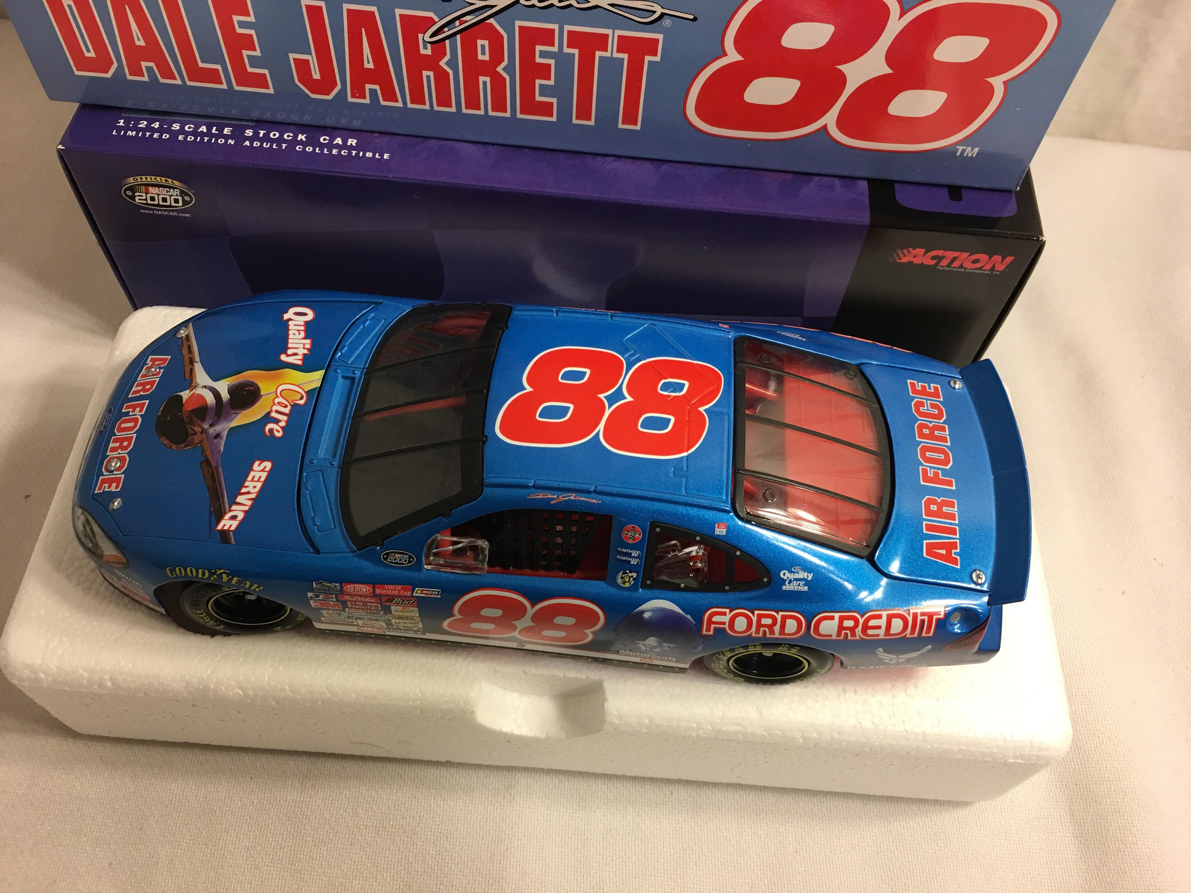 Action 2000 Taurus Dale Jarrett #88 Quality/Air Force  1:24 Scale Stock Ltd, Edt. #10073